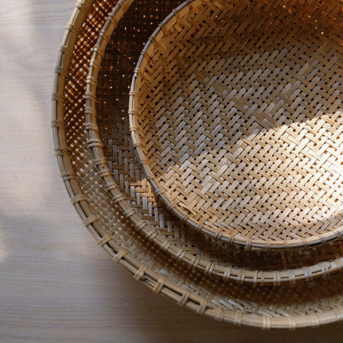 WOVEN BAMBOO FORAGING BASKET