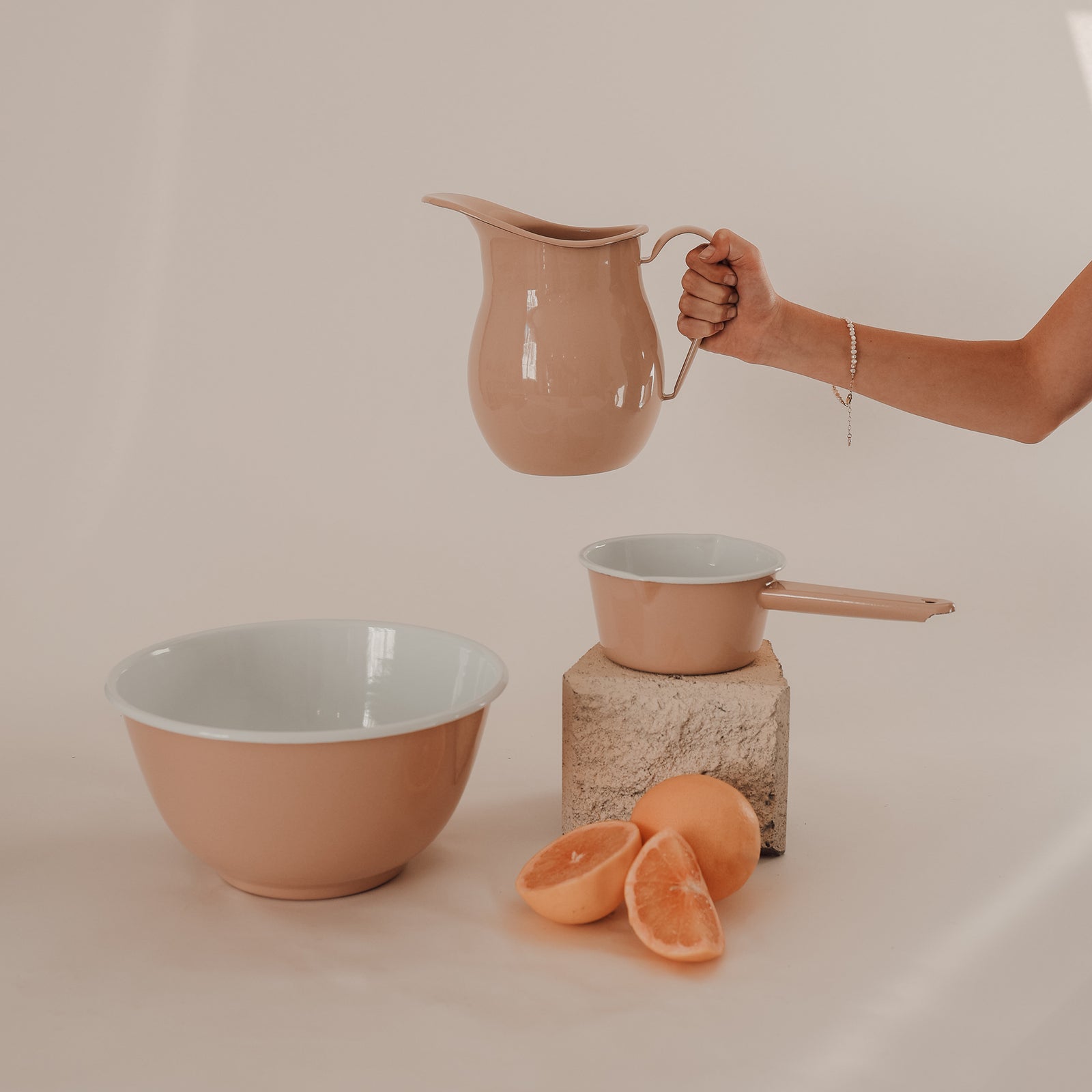 DISHY ENAMEL WATER PITCHER 2L