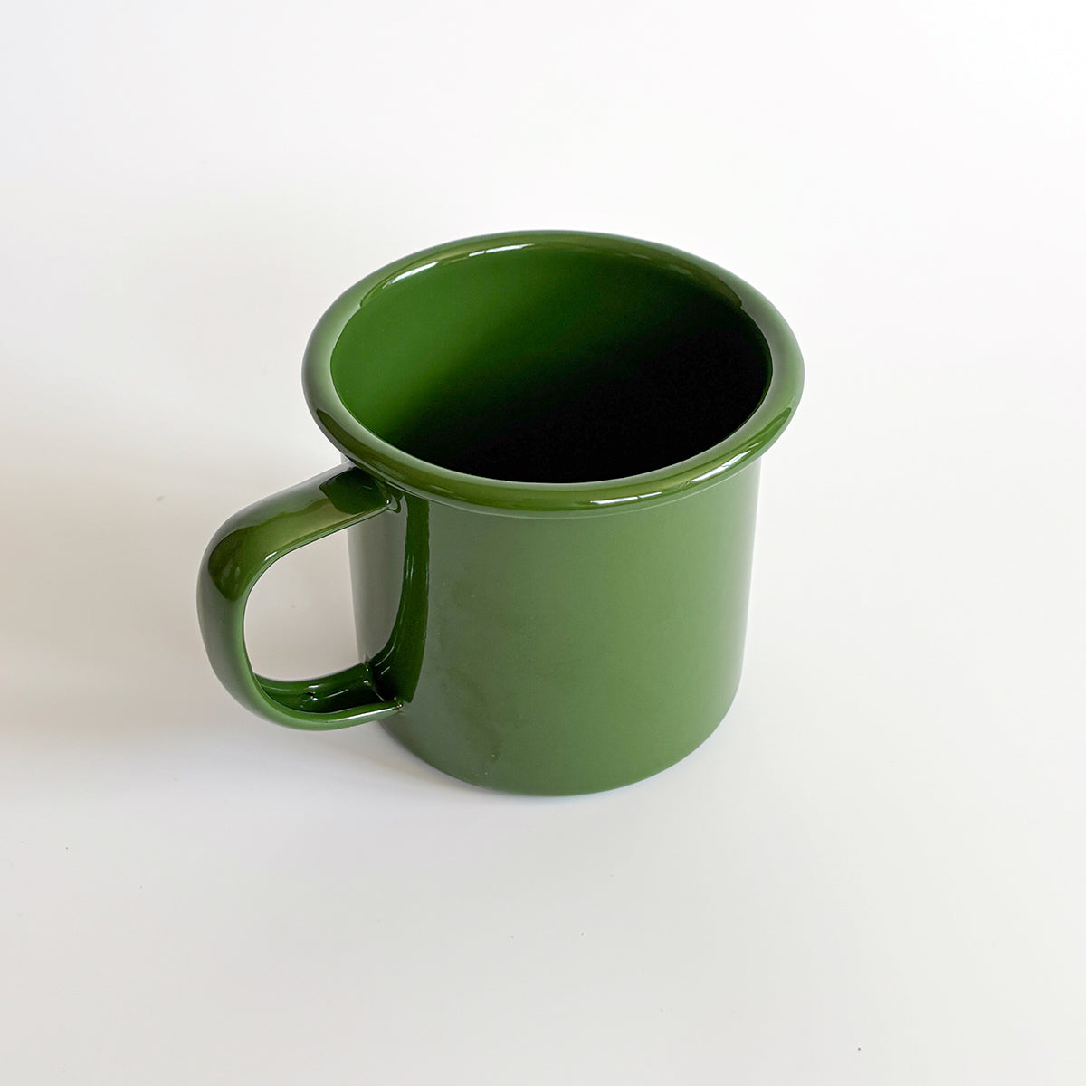 HUNTER GREEN ENAMEL CUP