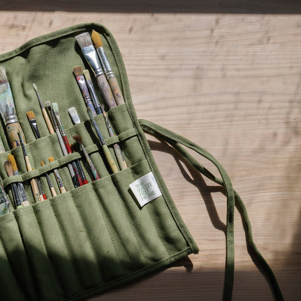 COTTON CANVAS PAINTBRUSH ROLL