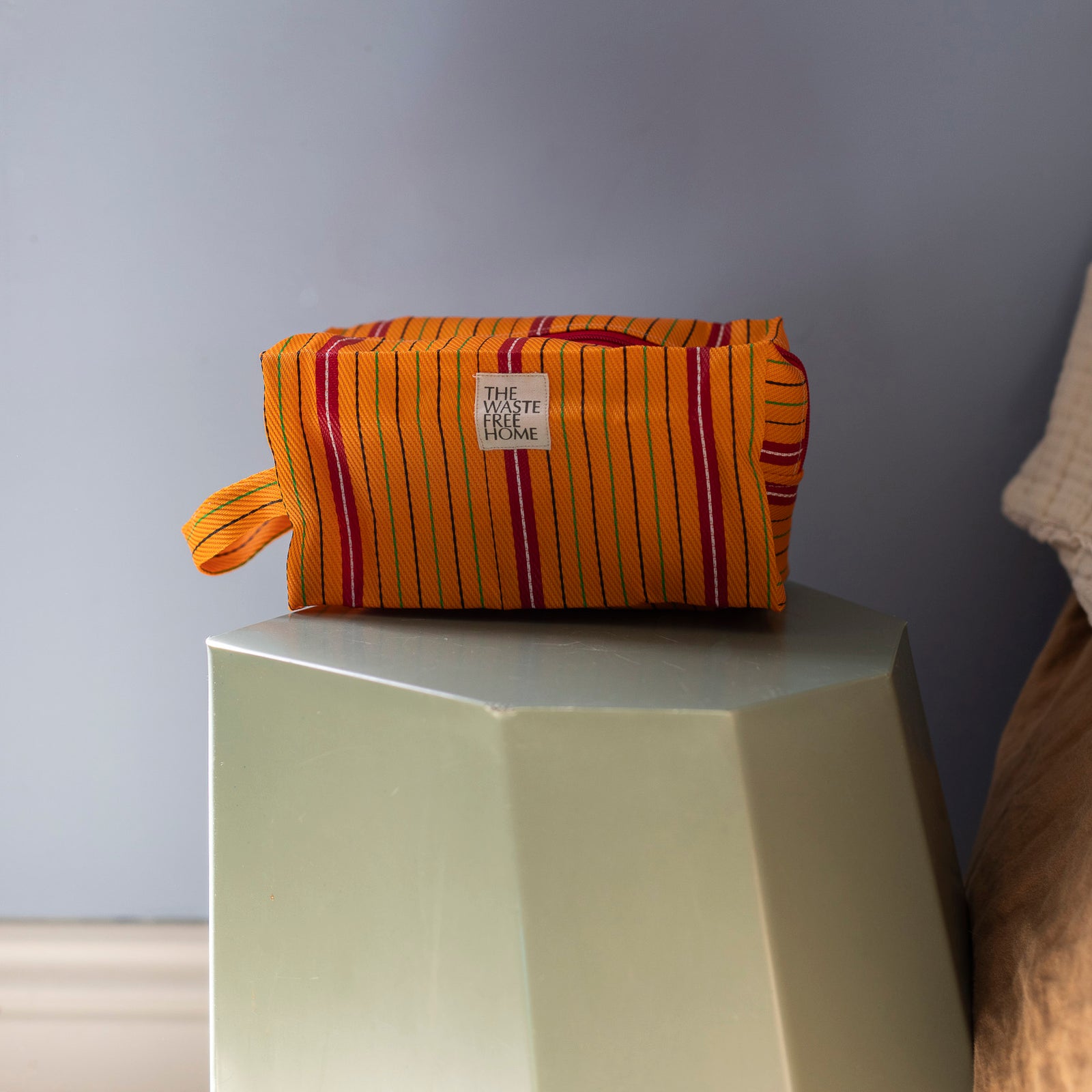 POUCH | 100% RECYCLED NYLON