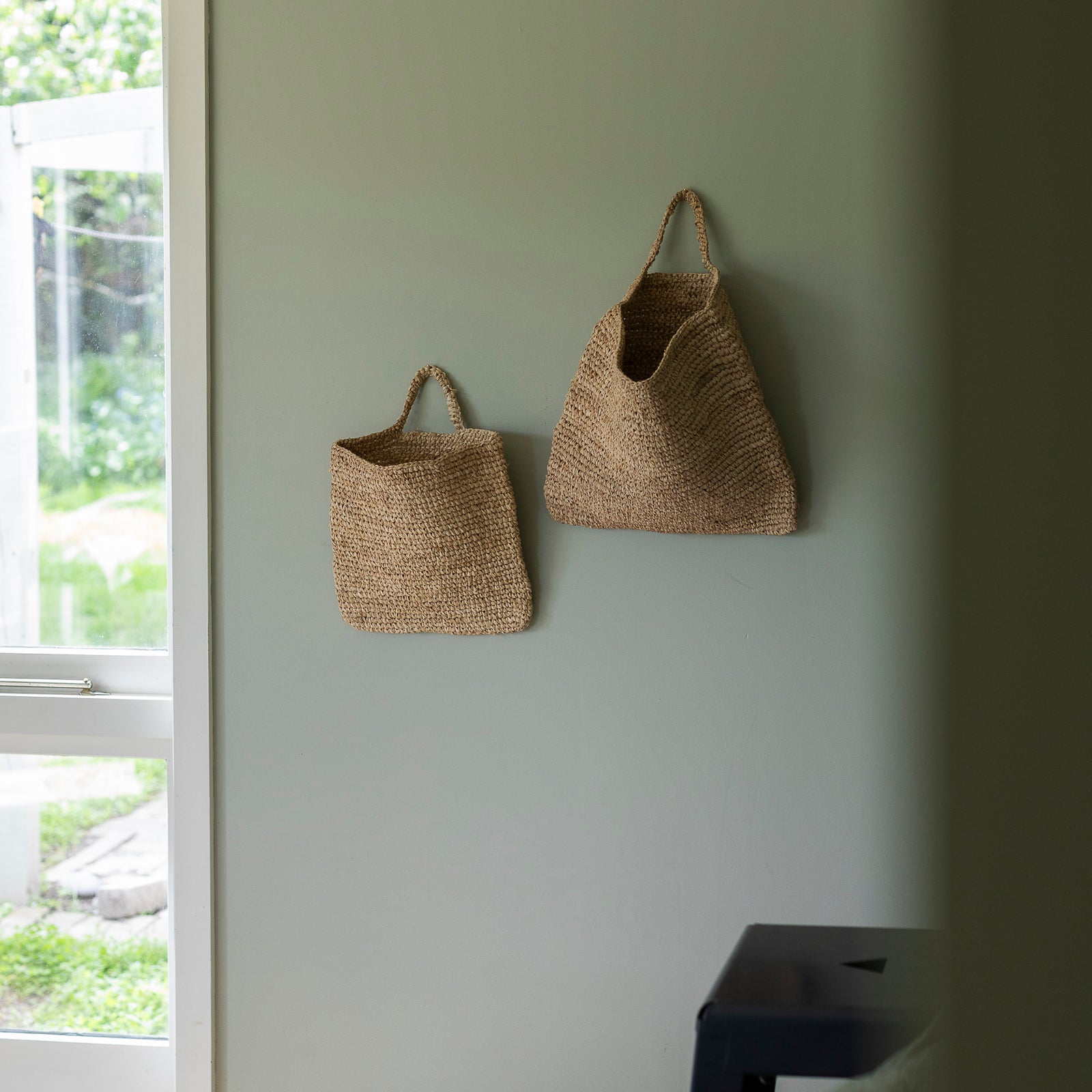 TED | HANGING BASKETS