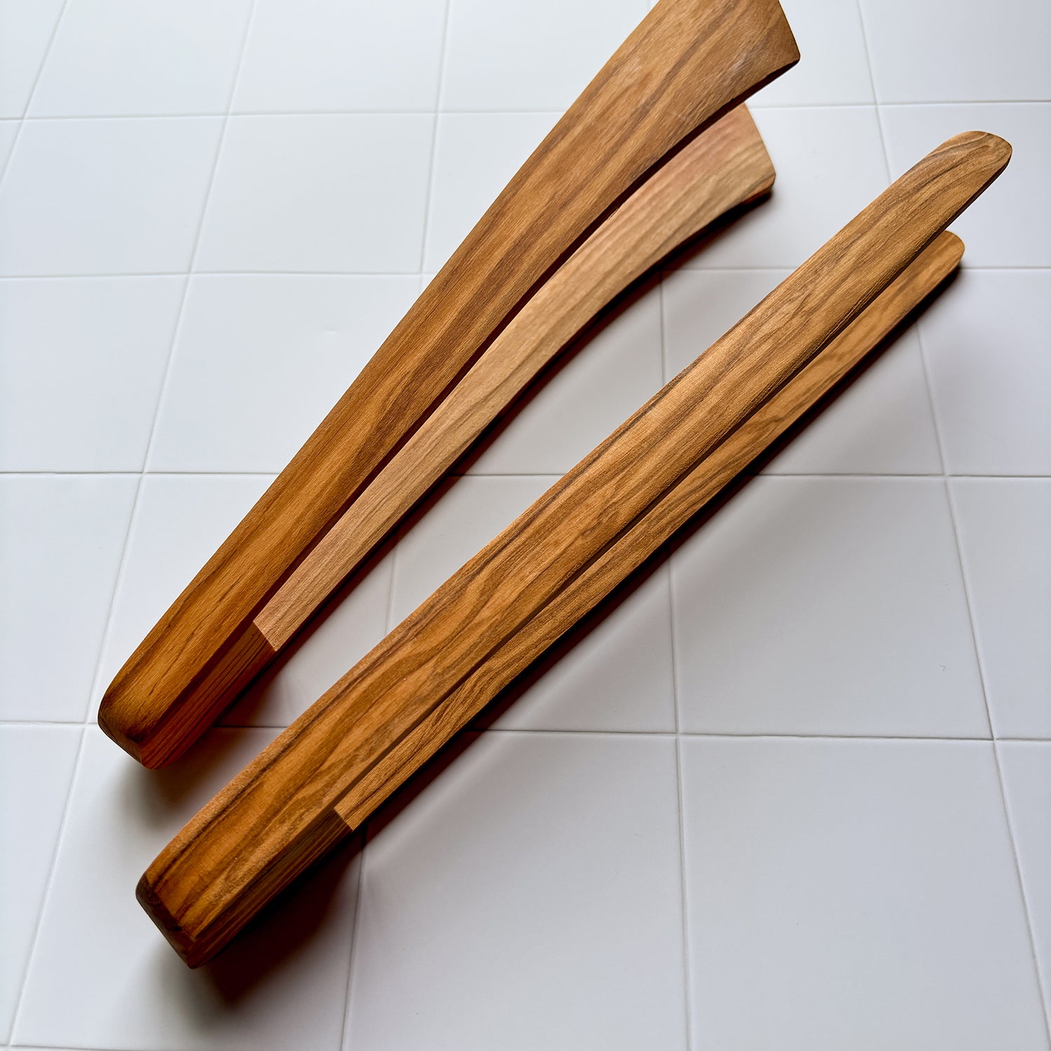 WOODEN TONGS