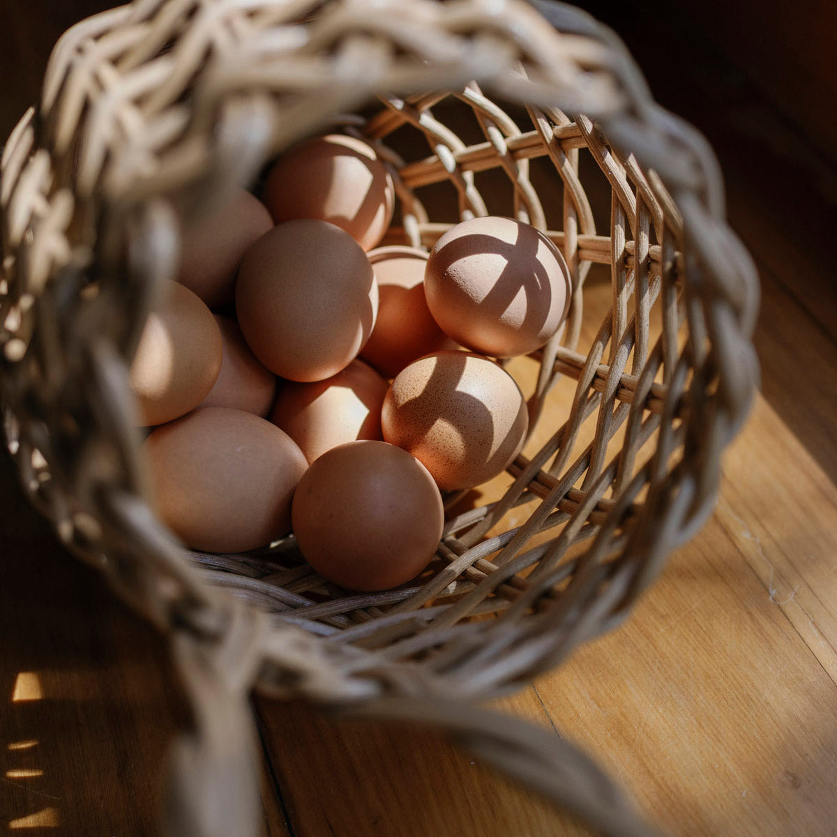 HENNIE | RATTAN WALL BASKET