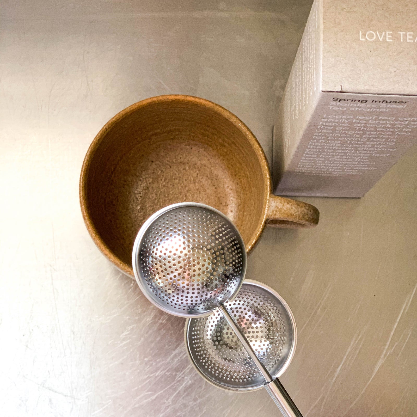 LOVE TEA SPRING HANDLE INFUSER