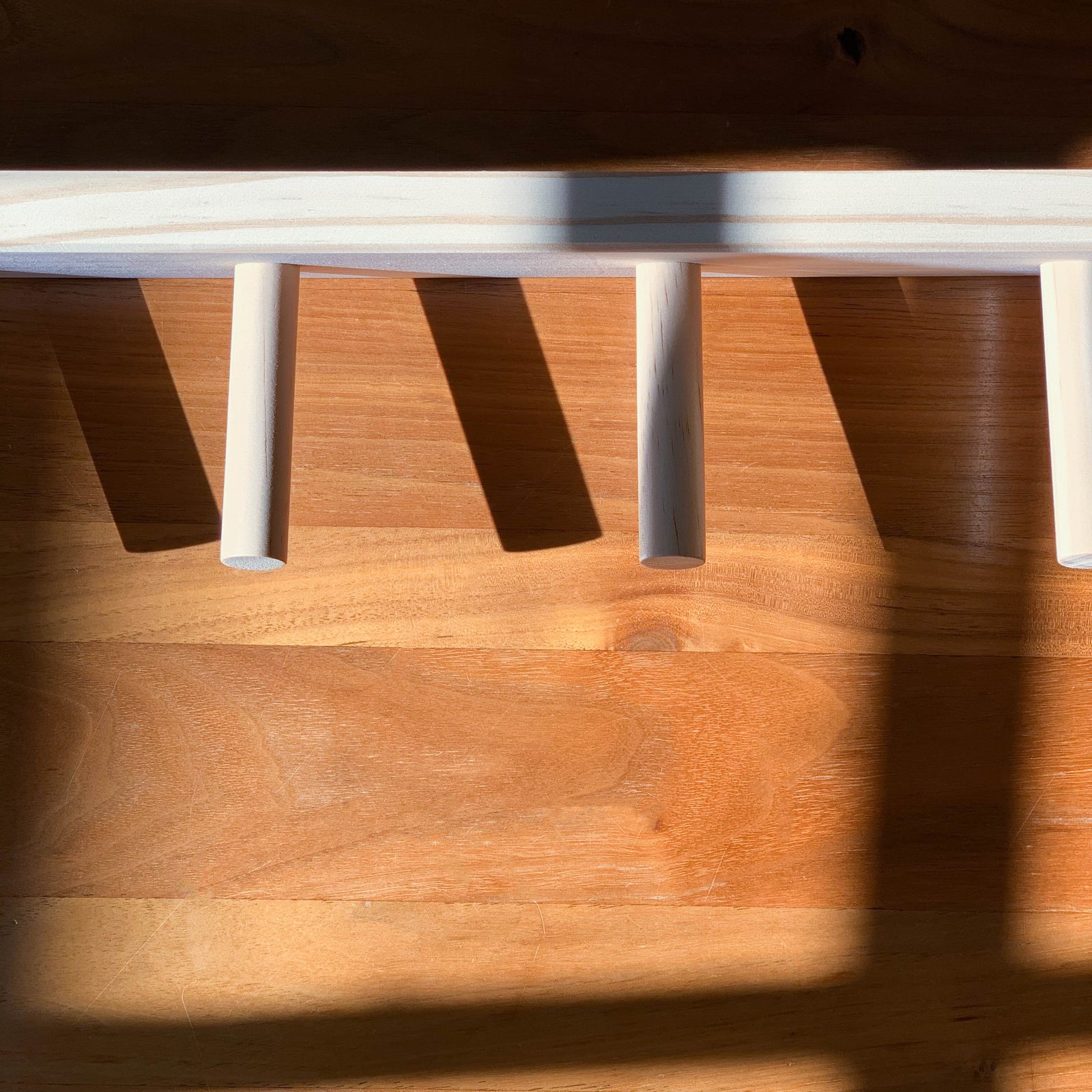 WOODEN PEG RACK | PINE