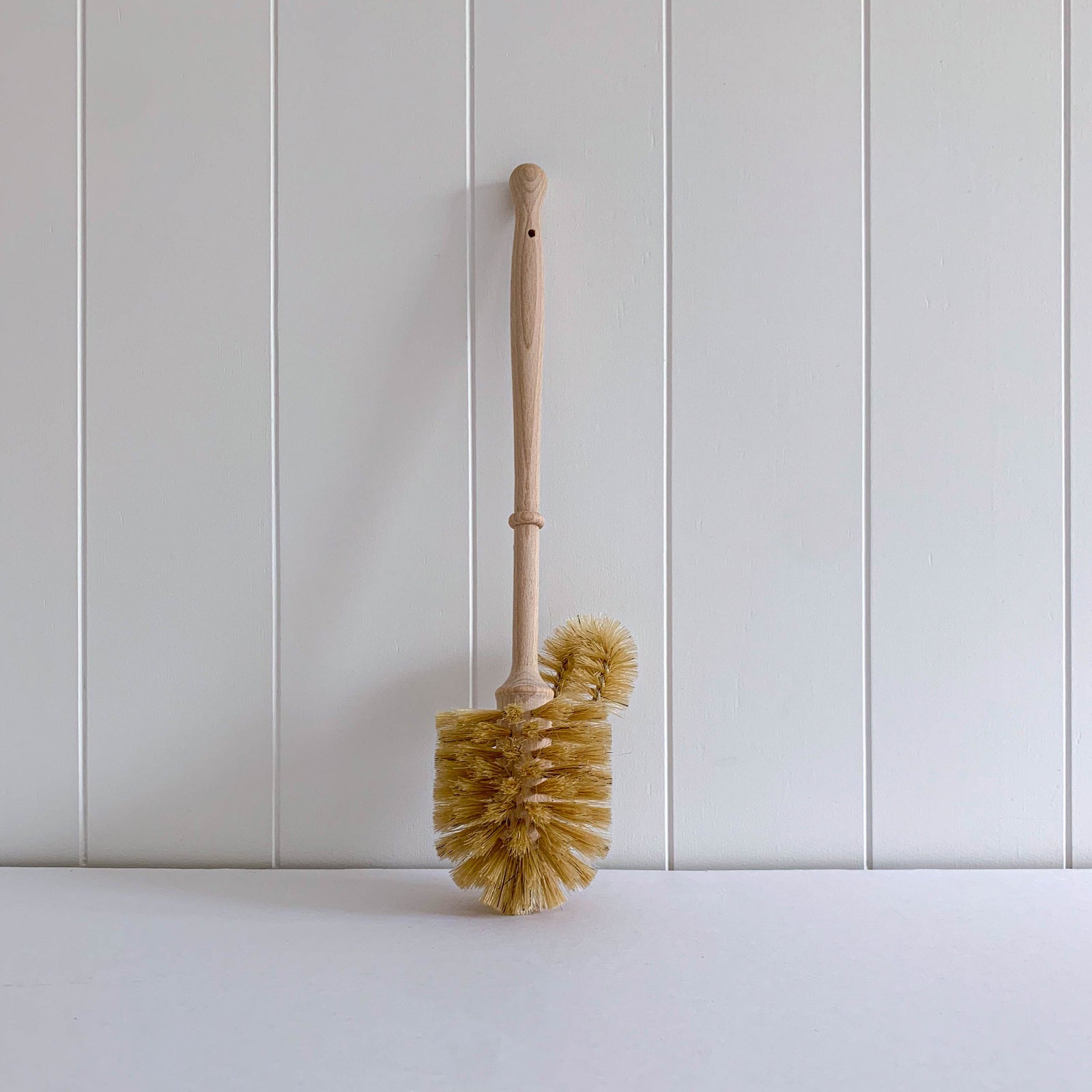 TOILET BRUSH & STAND