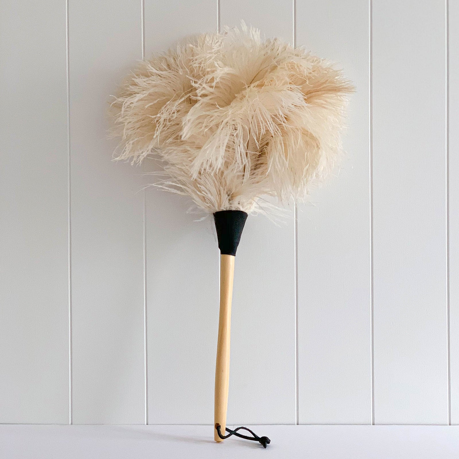 OSTRICH FEATHER DUSTER