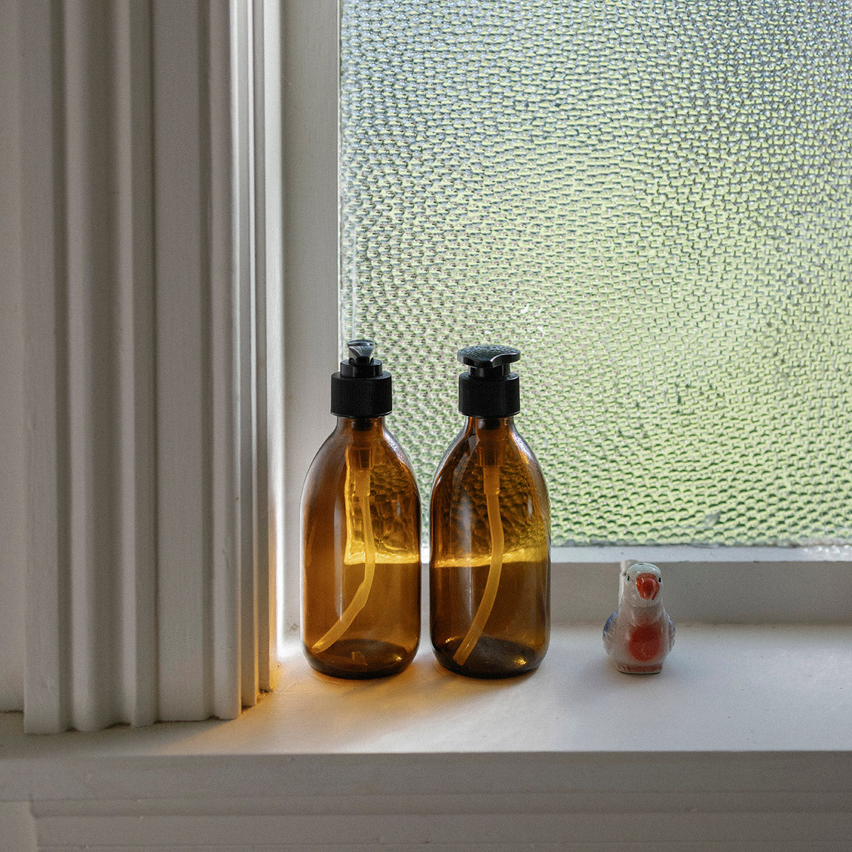 AMBER GLASS PUMP BOTTLES