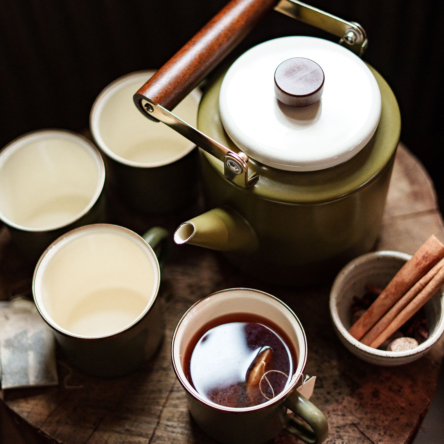 BAREBONES | 2-TONE ENAMEL TEAPOT