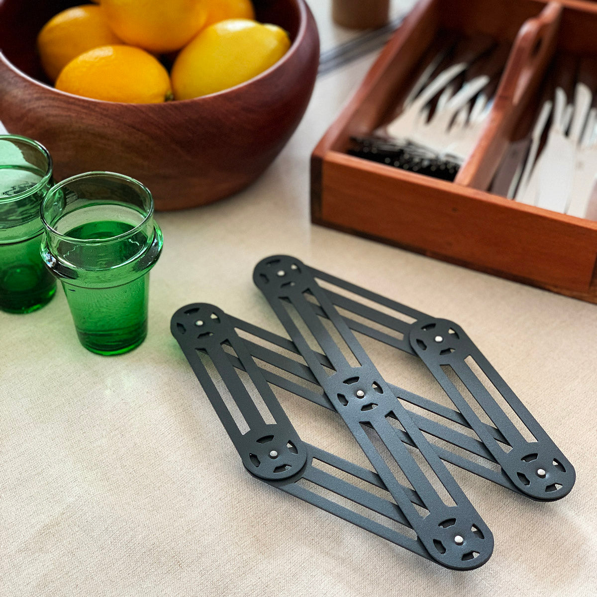 FRENCH TRIVET