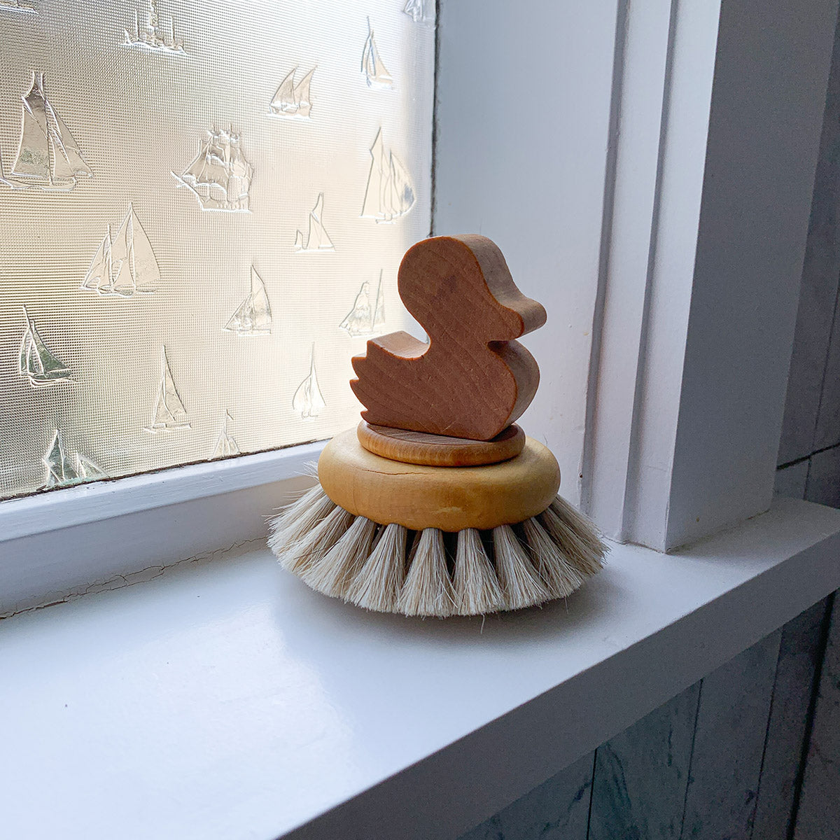 IRIS HANTVERK | MAPLE BATH BRUSH | DUCK