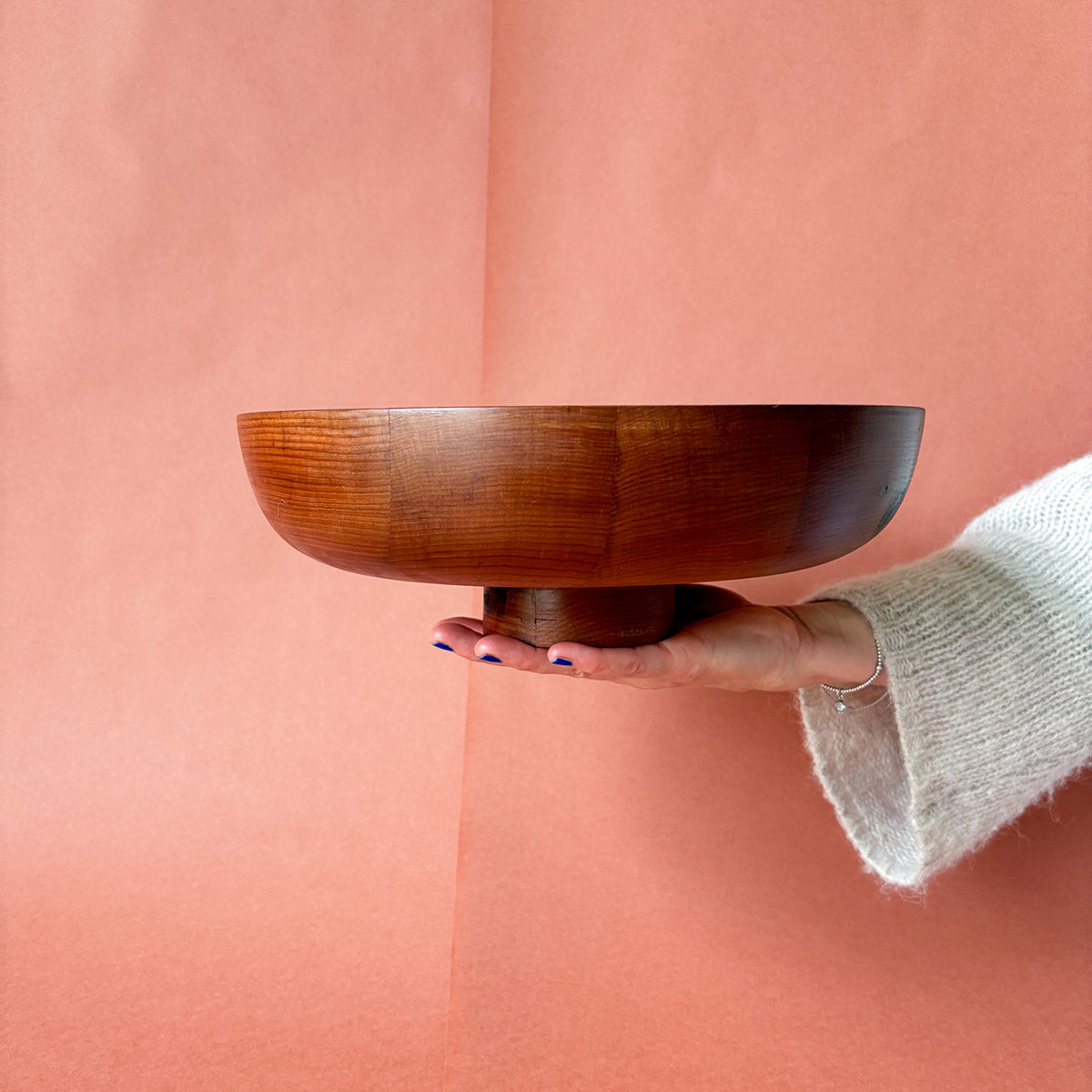 HANDCRAFTED WOODEN PEDESTAL BOWLS