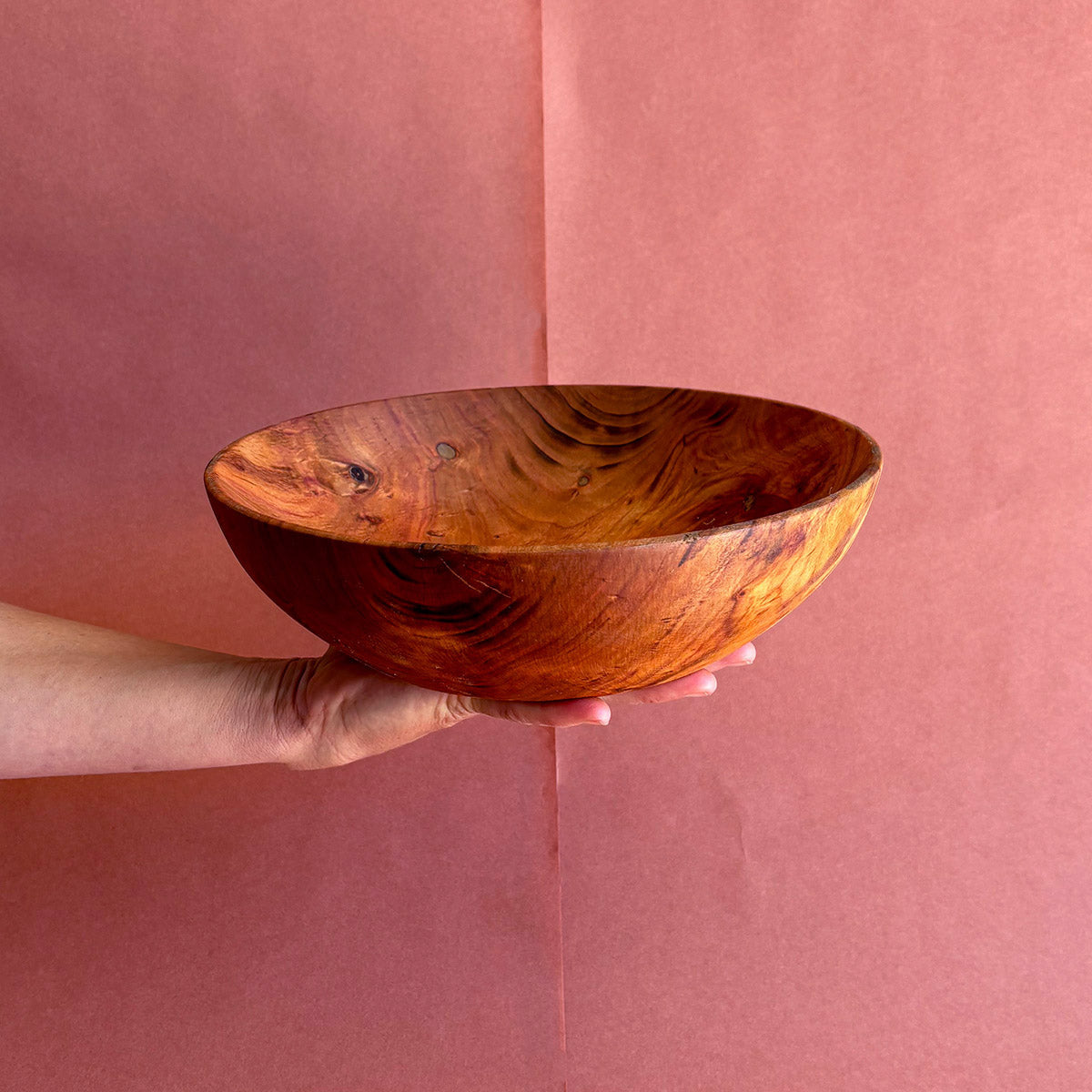 HANDCRAFTED WOODEN BOWLS