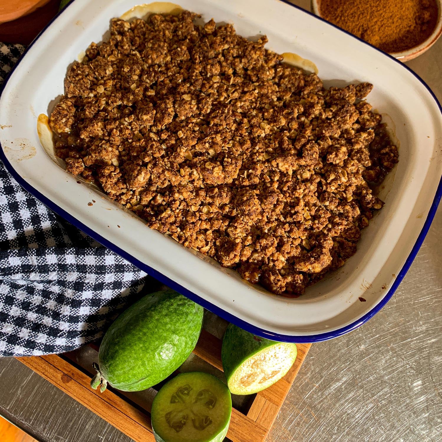 TRADITIONAL ENAMEL PIE DISH SET The WasteFree Home