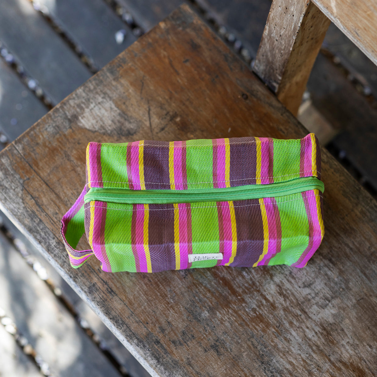 POUCH | 100% RECYCLED NYLON