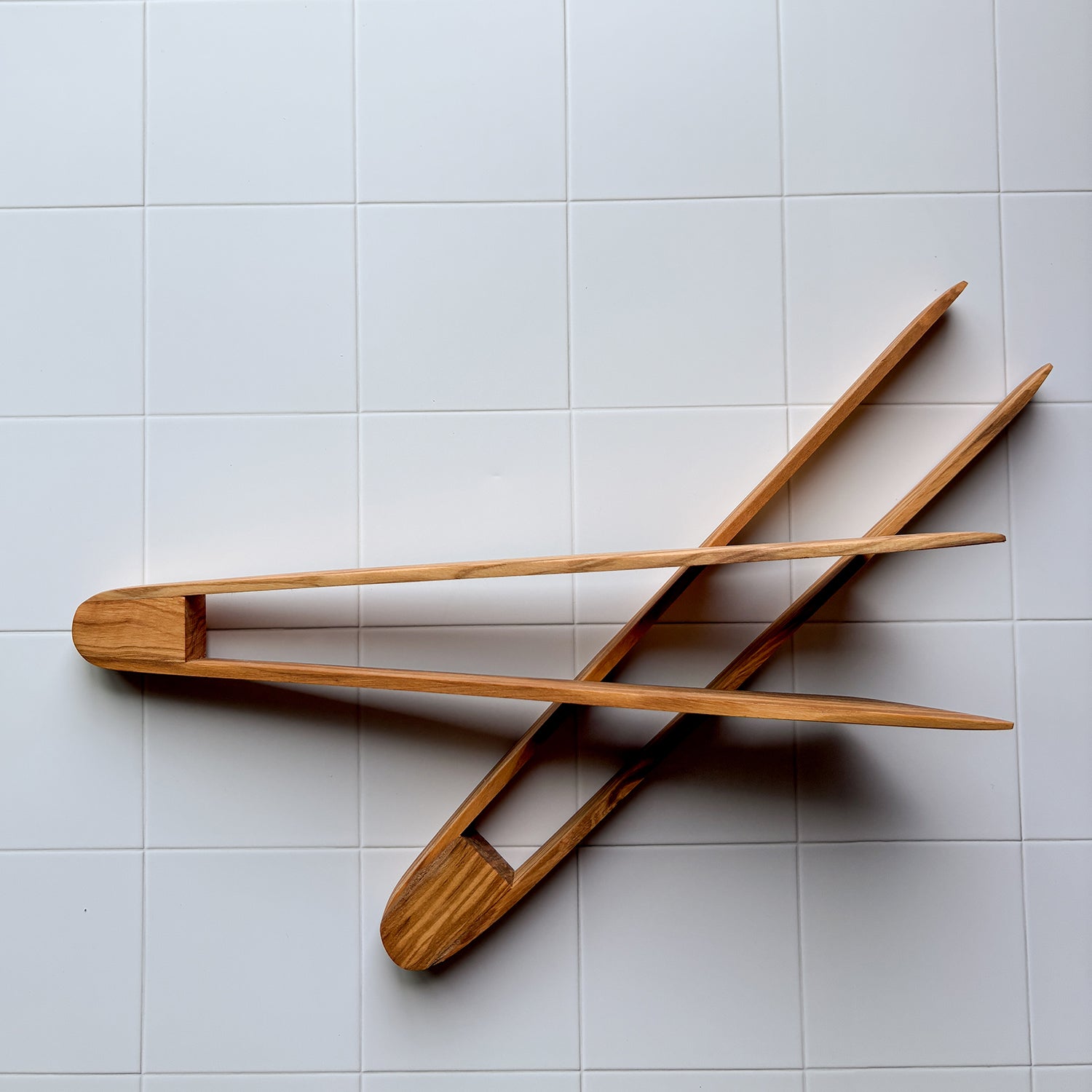 WOODEN TONGS