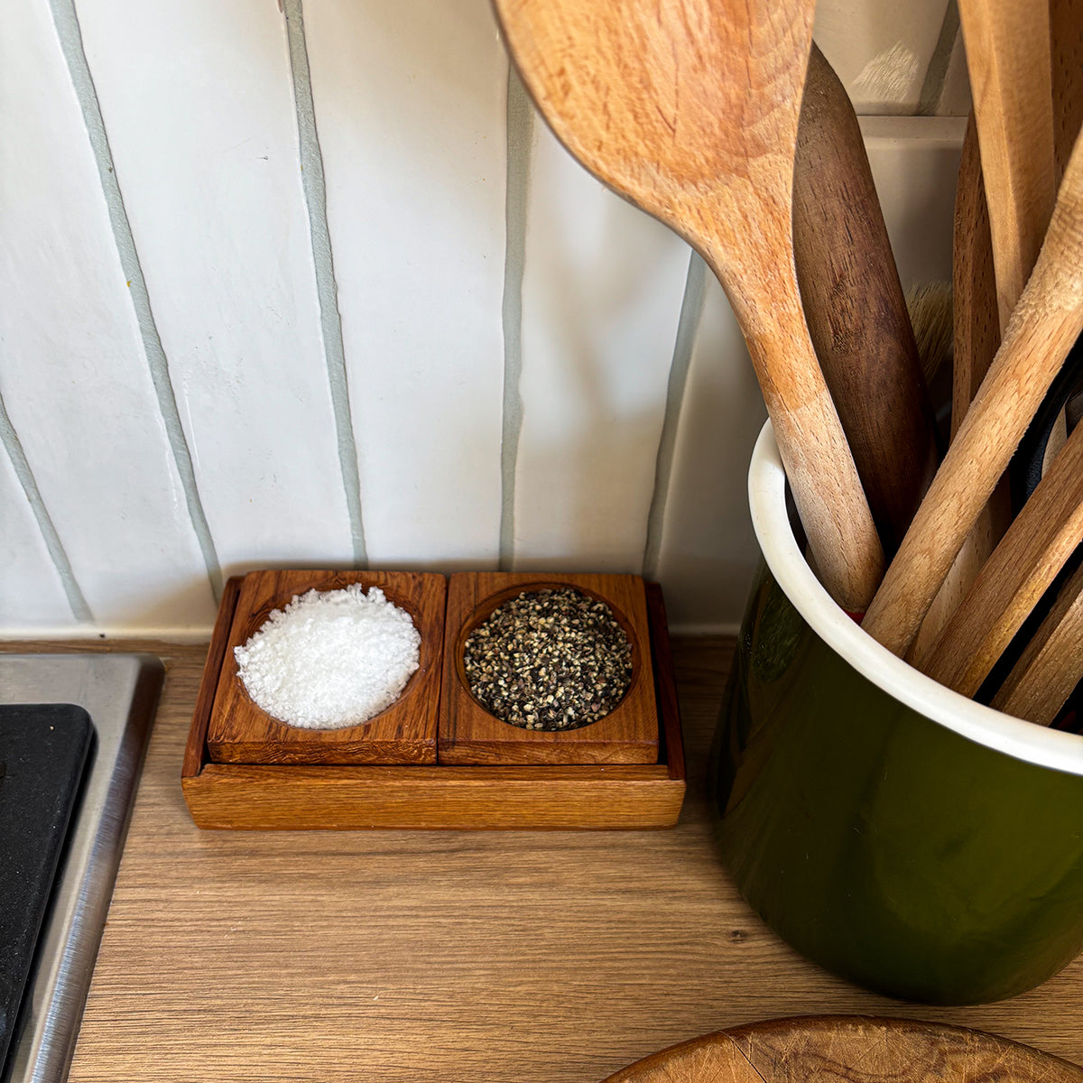 salt and pepper pinch pots for the table