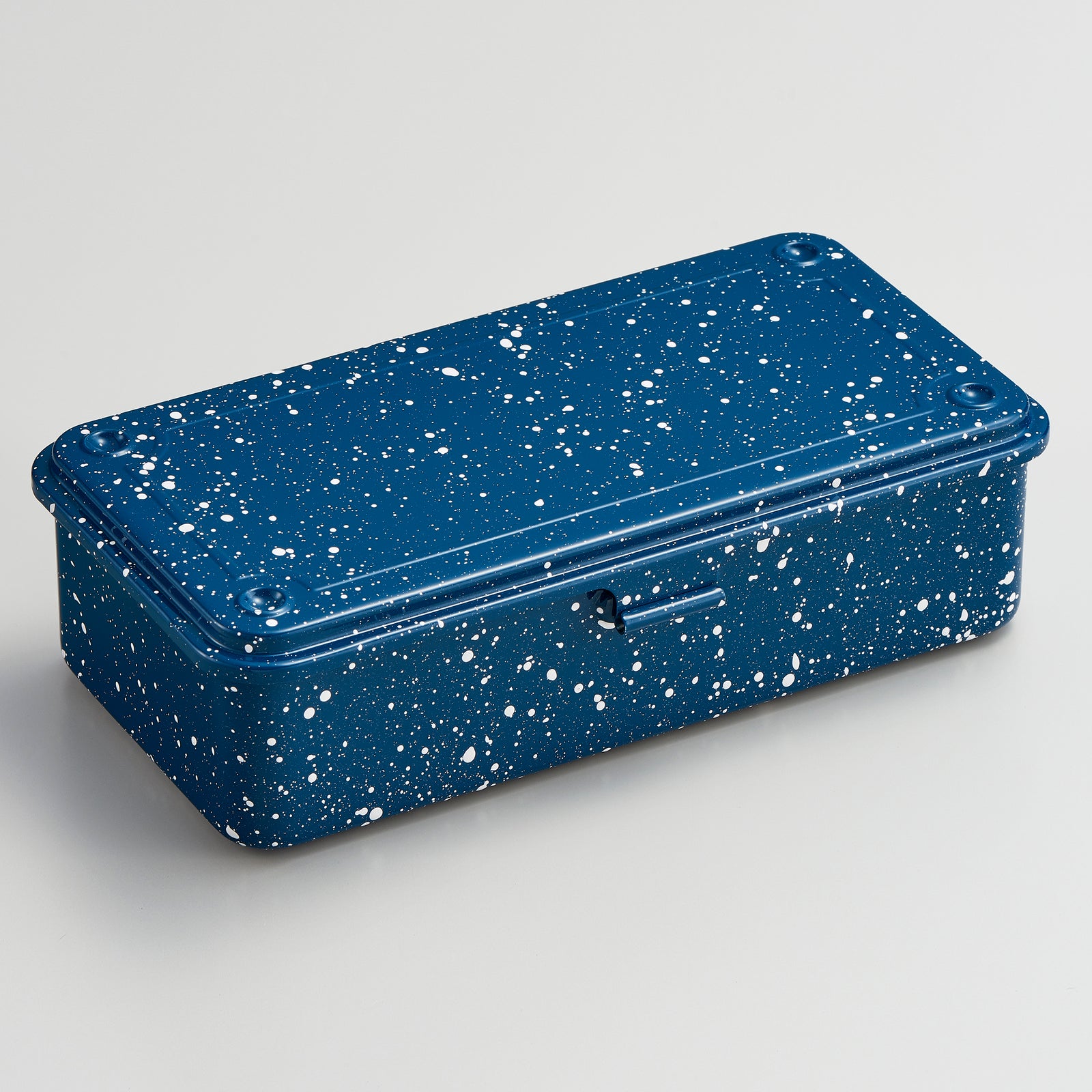 Blue speckled rectangular box on a light gray background