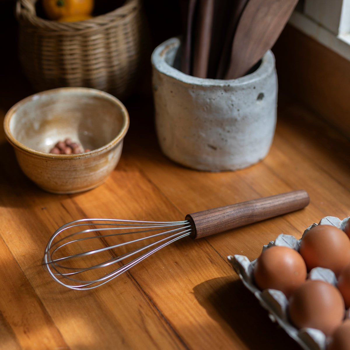 BALLOON WHISK | WALNUT HANDLE