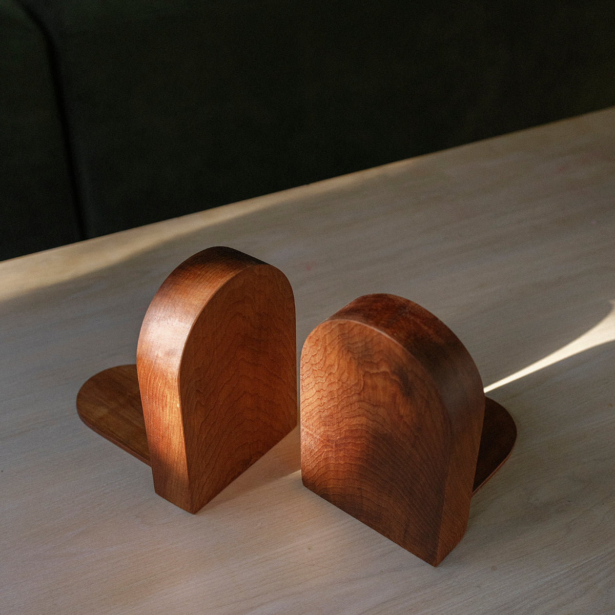 PETE & CO | WOODEN BOOK ENDS
