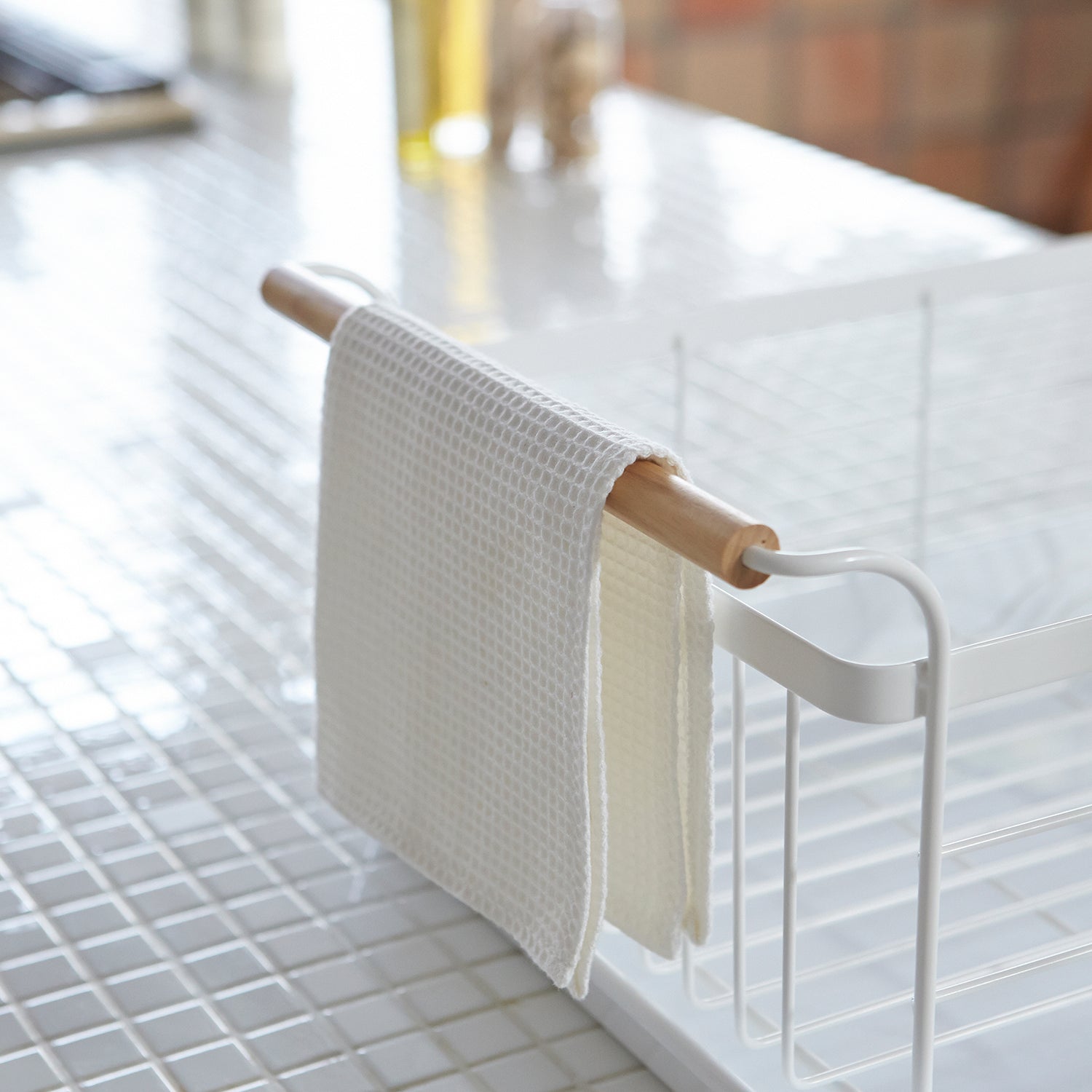 YAMAZAKI | TOSCA DISH DRAINER WHITE