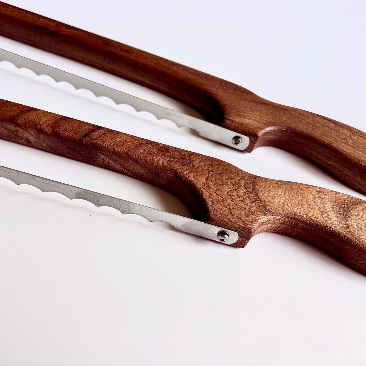 WOODEN BREAD KNIFE | ELM WOOD
