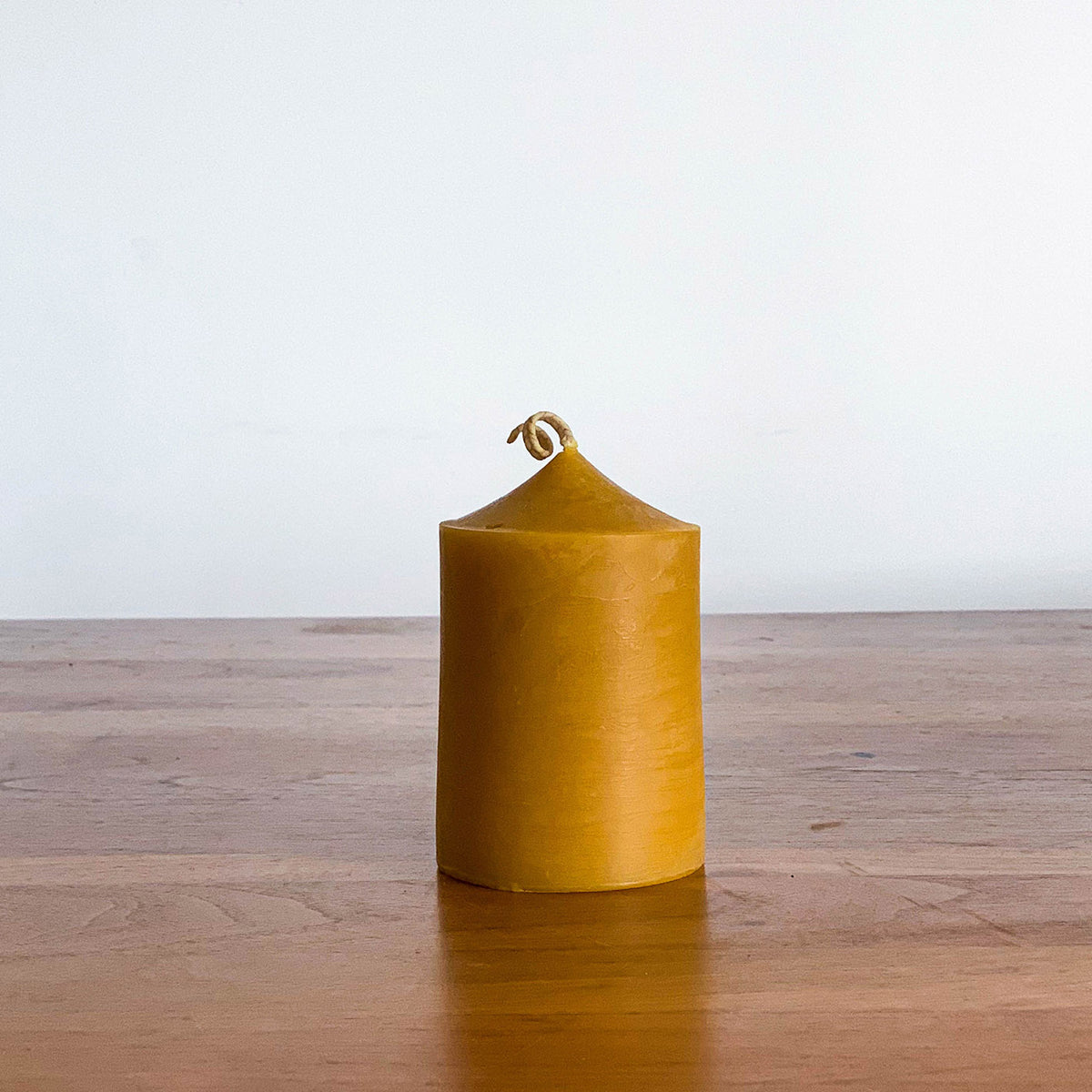 BEESWAX PILLAR CANDLE