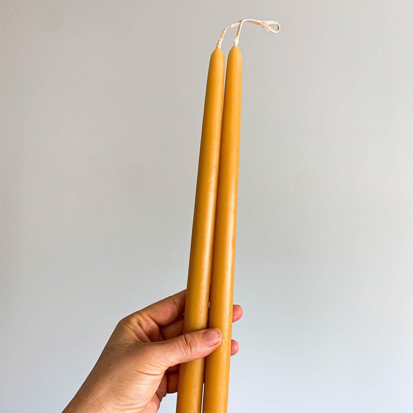 TAPER BEESWAX DINNER CANDLE