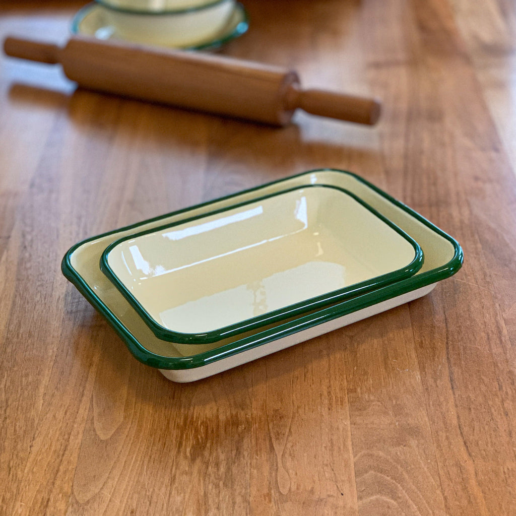 RETRO CREAM & GREEN ENAMEL