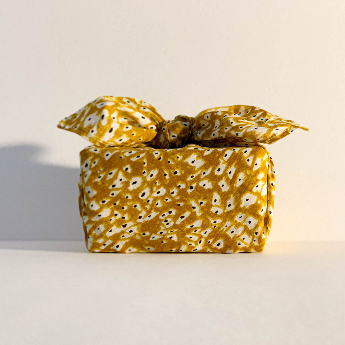 REUSABLE GIFT WRAP