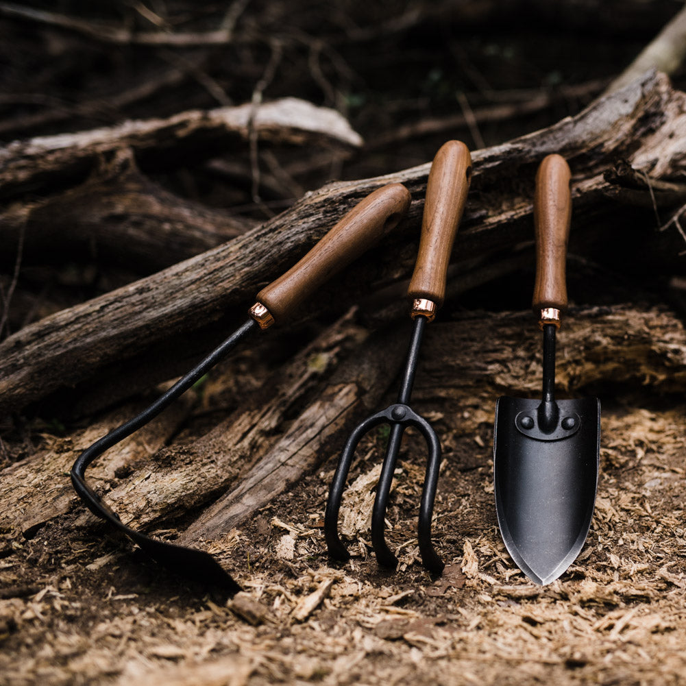 BAREBONES | WALNUT GARDEN TROWEL