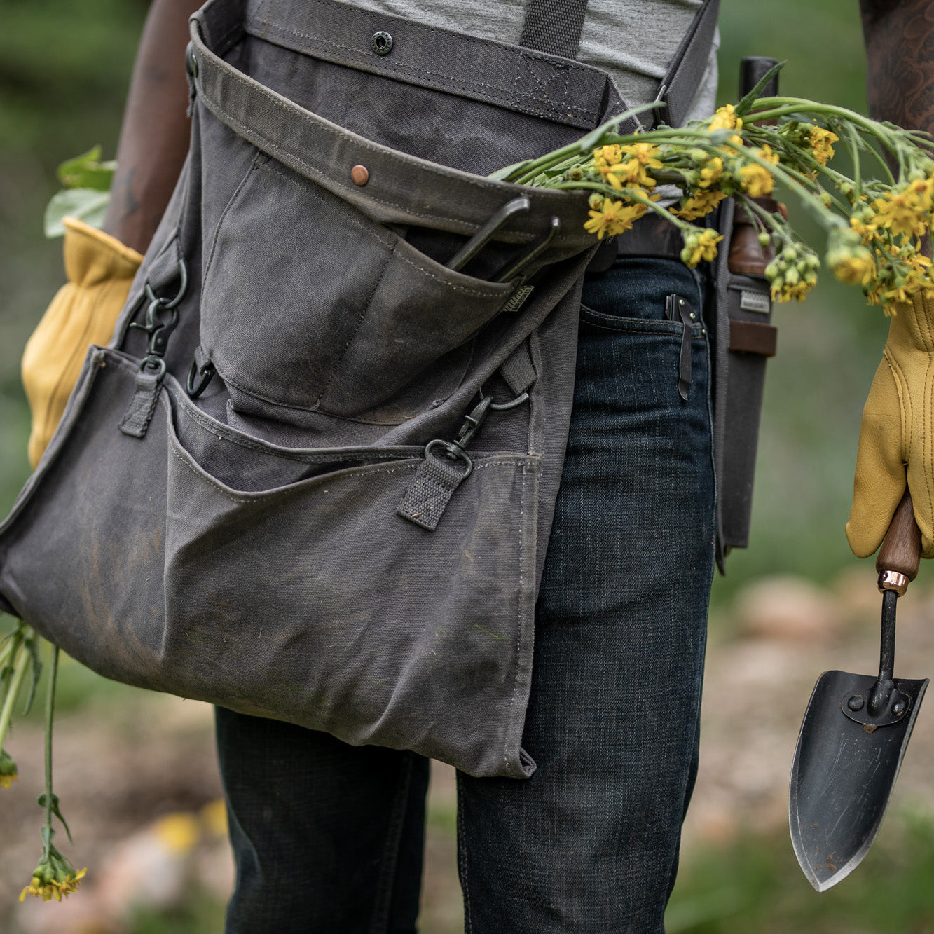 BAREBONES | HARVESTING & GATHERING BAG