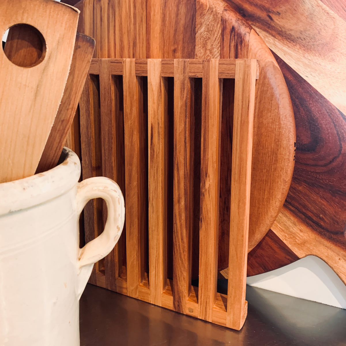 PETE & CO | HANDCRAFTED WOODEN TRIVET | RIMU