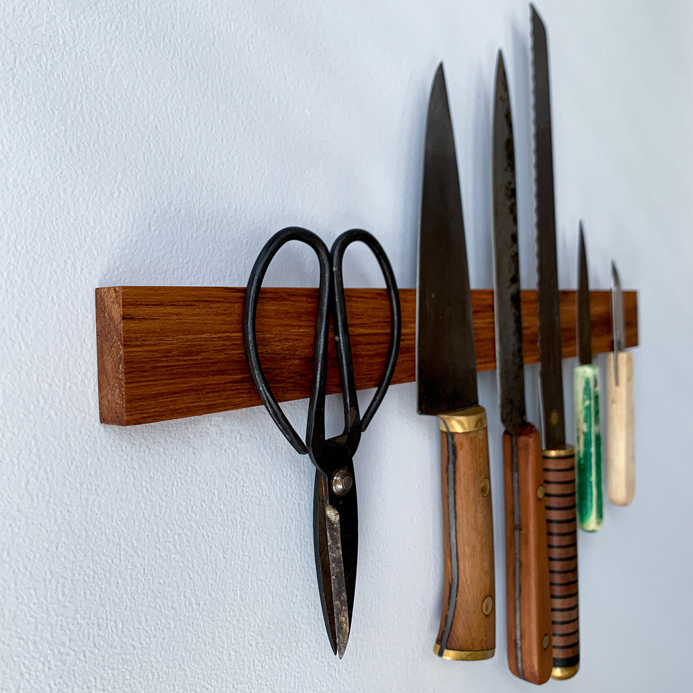 MAGNETIC KNIFE RACK RECLAIMED RIMU The Waste Free Home magnetic-knife-rack-reclaimed-rimu-the-waste-free-home